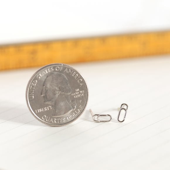Teeny Paperclip Earrings (S925) - Picture 8 of 8